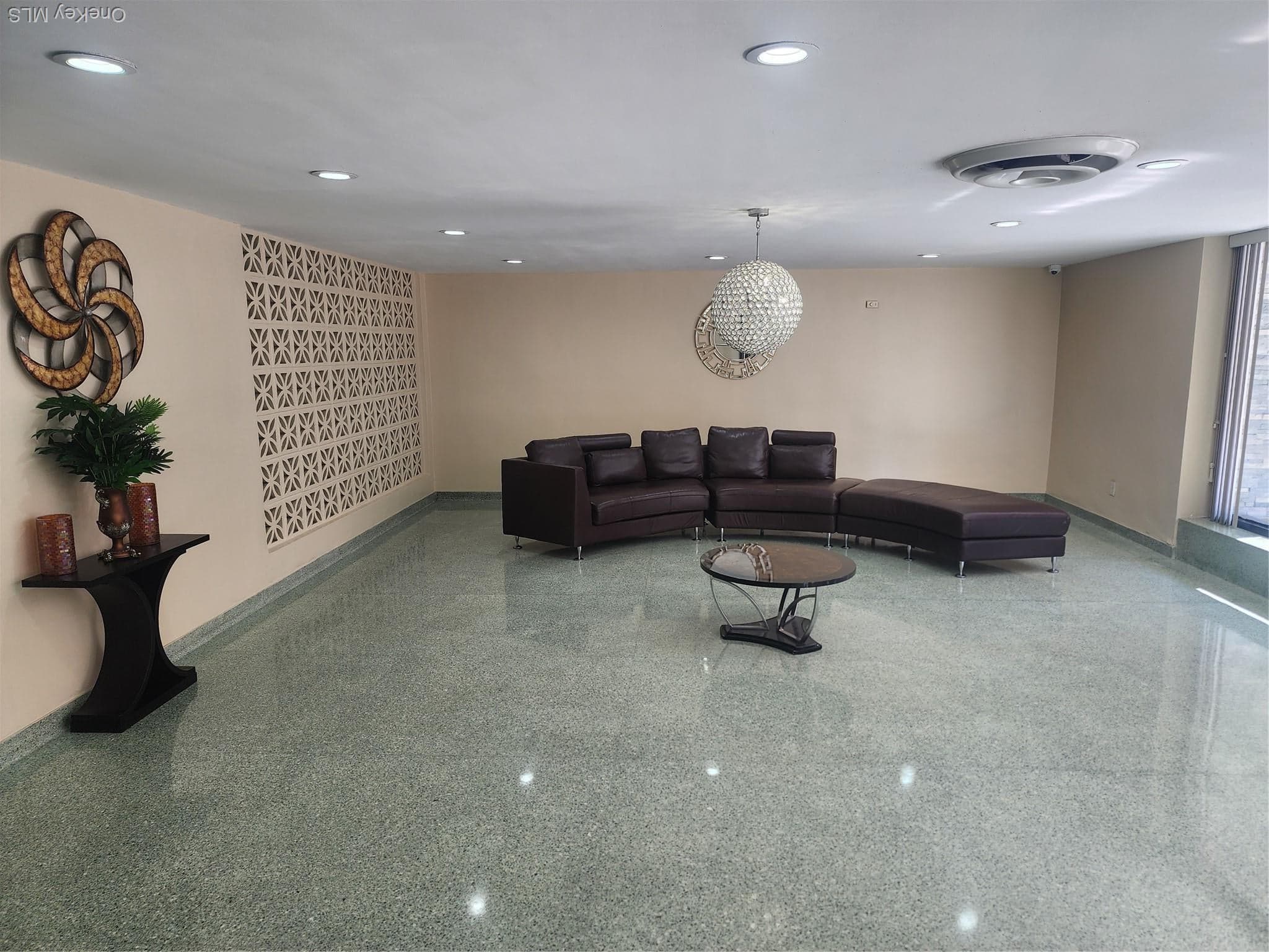 9911 60th Avenue Ave Unit: 3E thumbnail 3