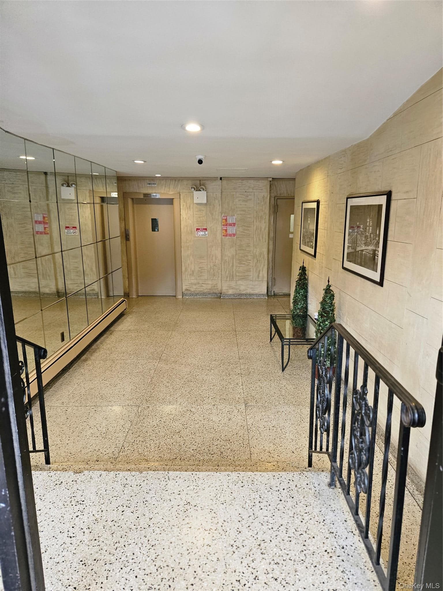4200 Herkimer Place Unit: 7F thumbnail 2