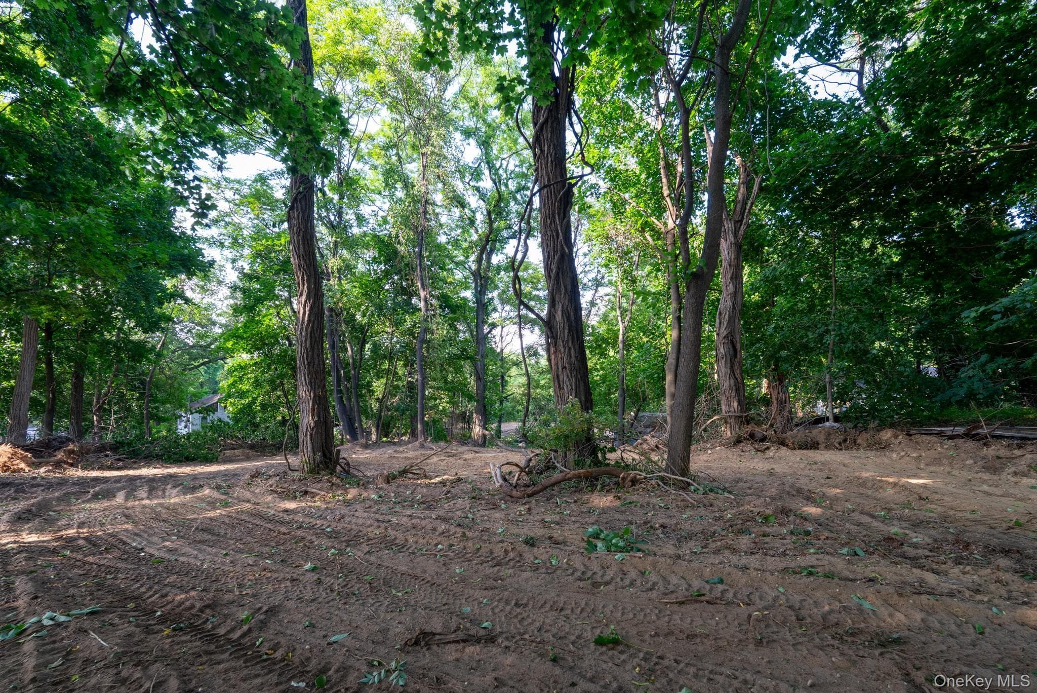 357 Smithtown Boulevard thumbnail 14