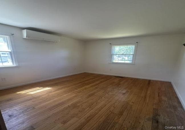 888 Pondview Road thumbnail 5