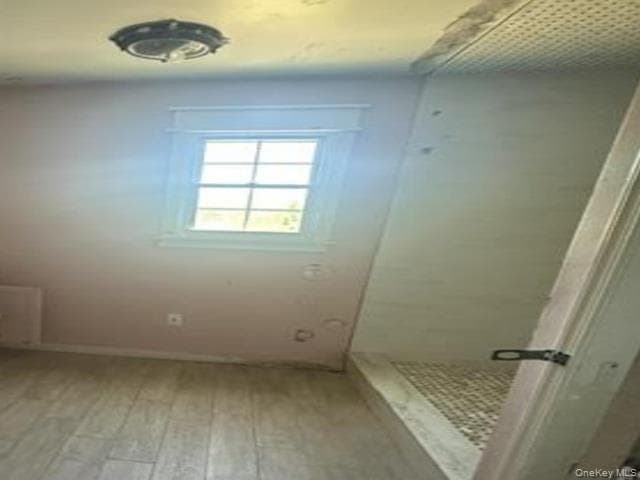 888 Pondview Road thumbnail 9