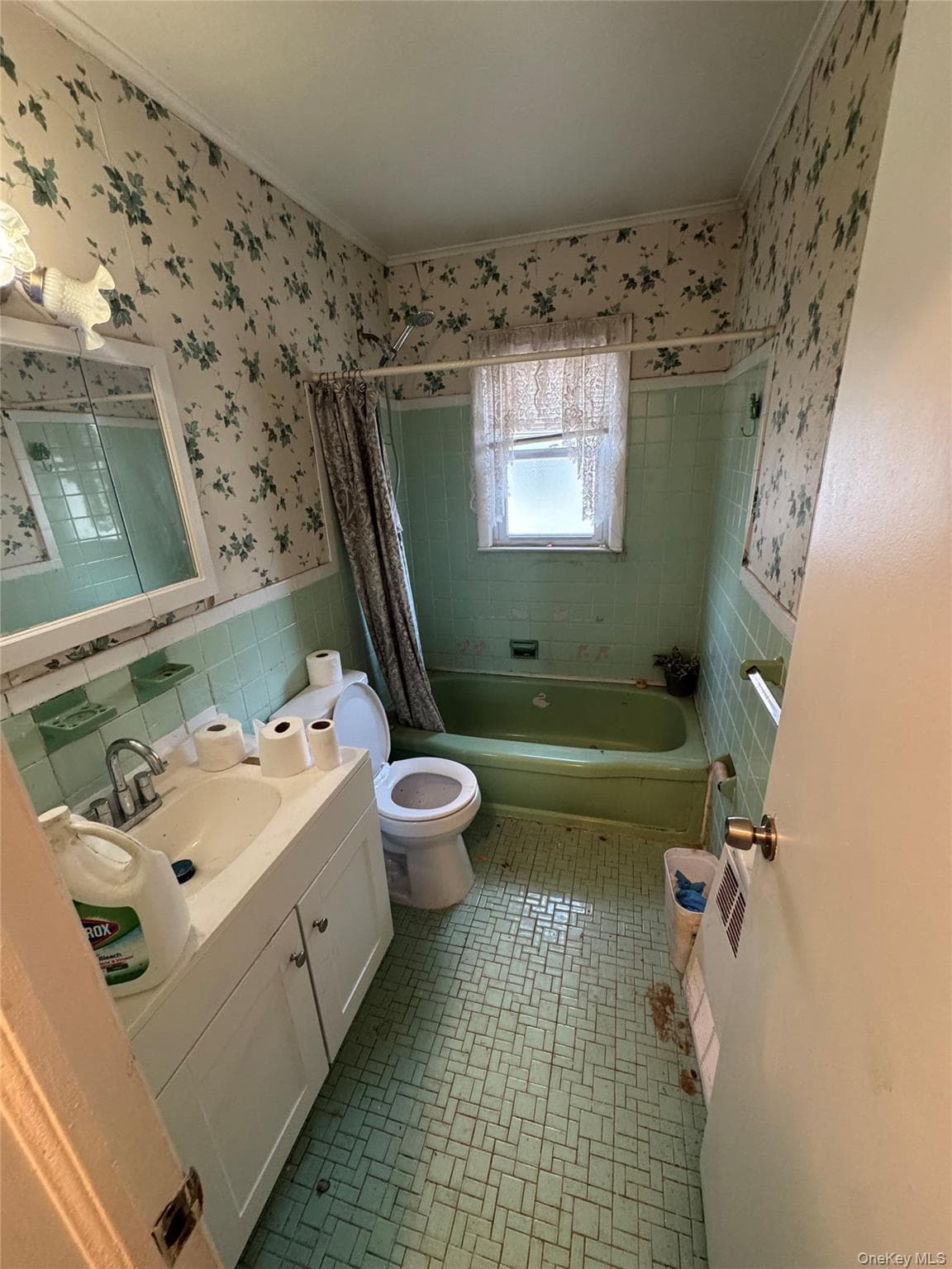 283 Doherty Avenue thumbnail 4