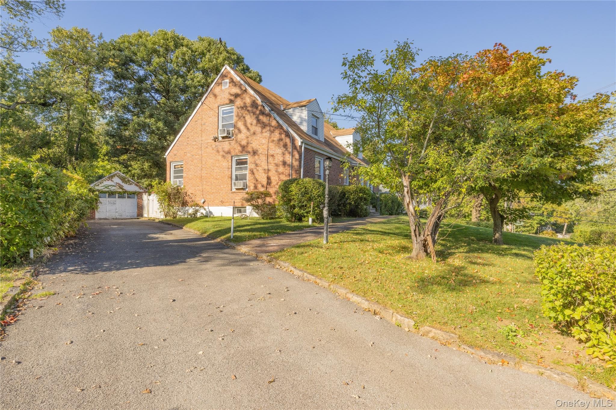 2 Whitman Road thumbnail 22