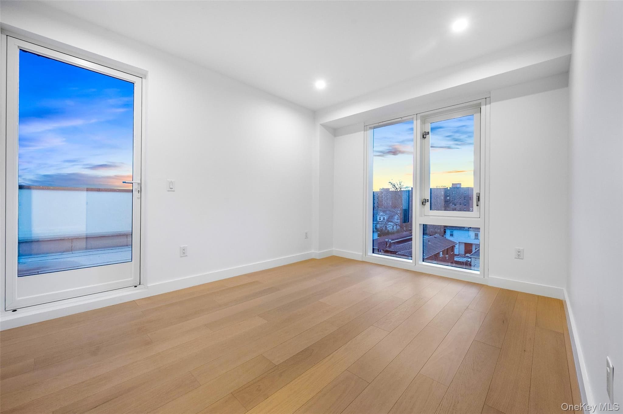 150-02 Northern Boulevard Unit: 3B thumbnail 9
