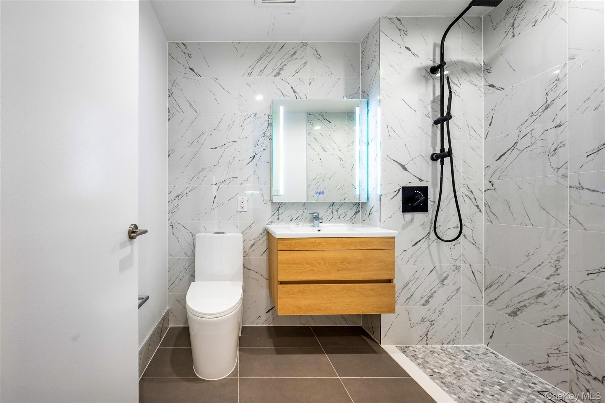 150-02 Northern Boulevard Unit: 3B thumbnail 13