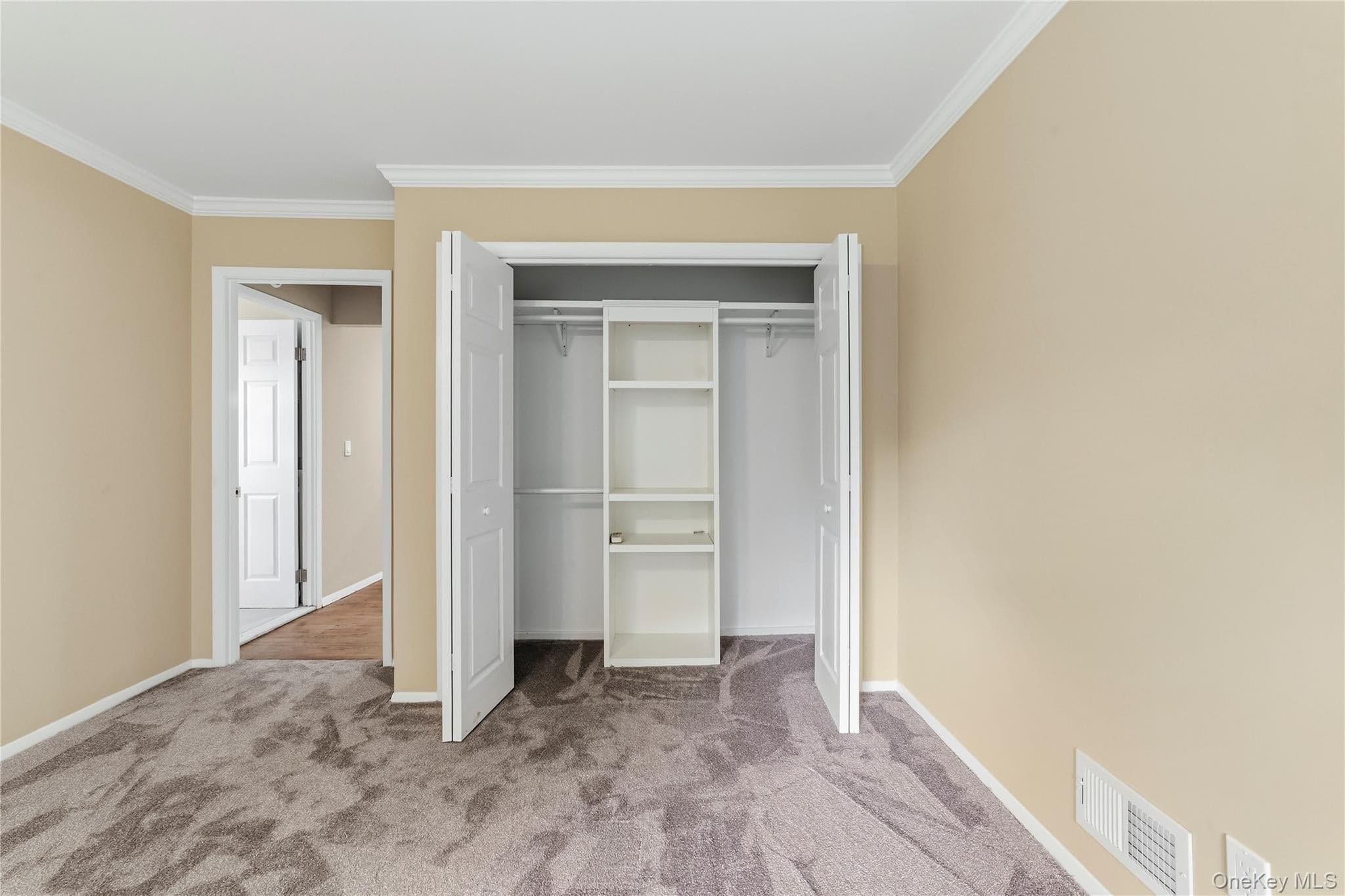 27 Walden Court Unit: J thumbnail 17