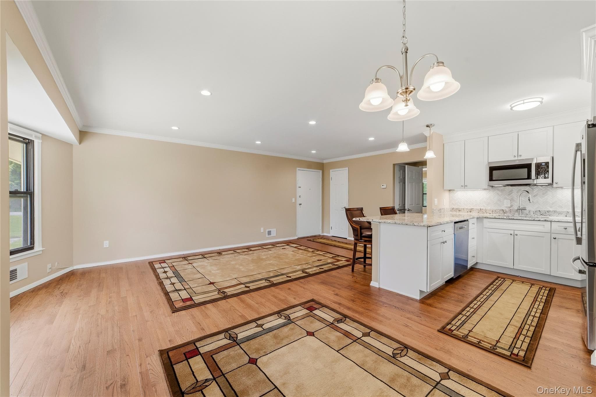 27 Walden Court Unit: J thumbnail 9