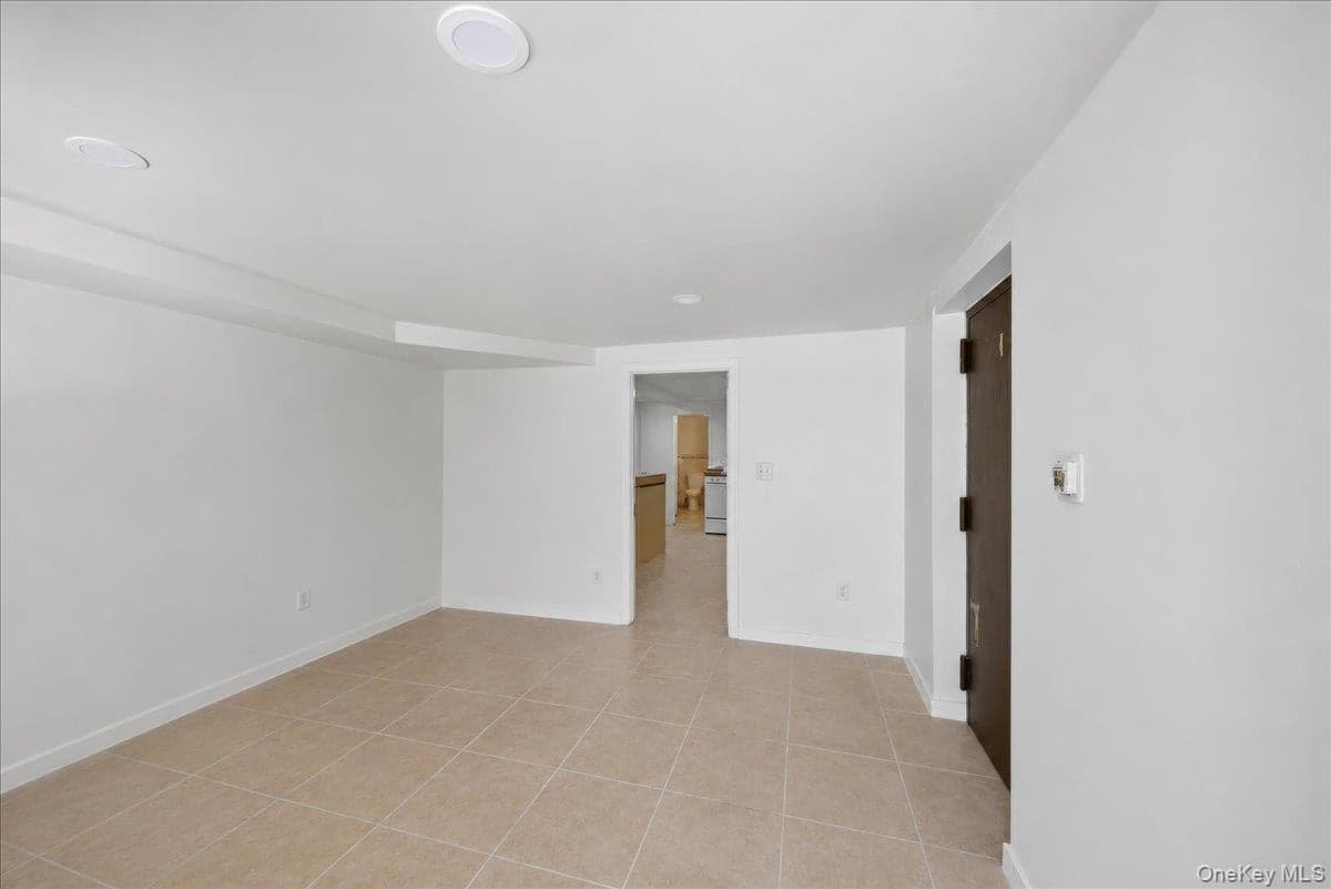 208 Tompkins Road thumbnail 27