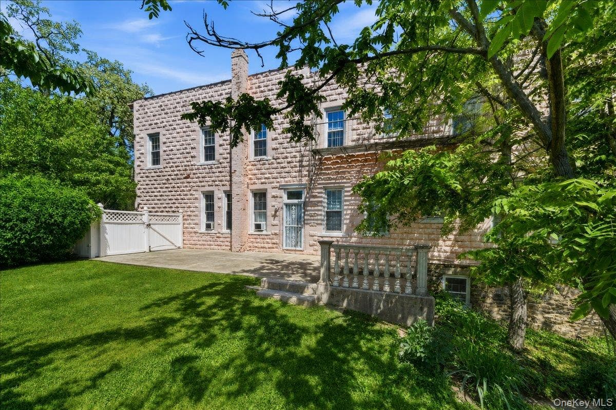 208 Tompkins Road thumbnail 30