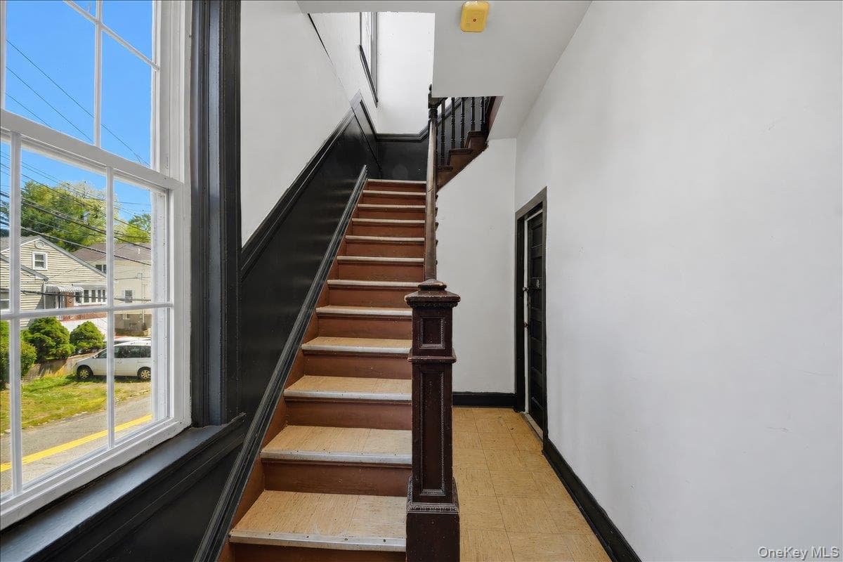 208 Tompkins Road thumbnail 11