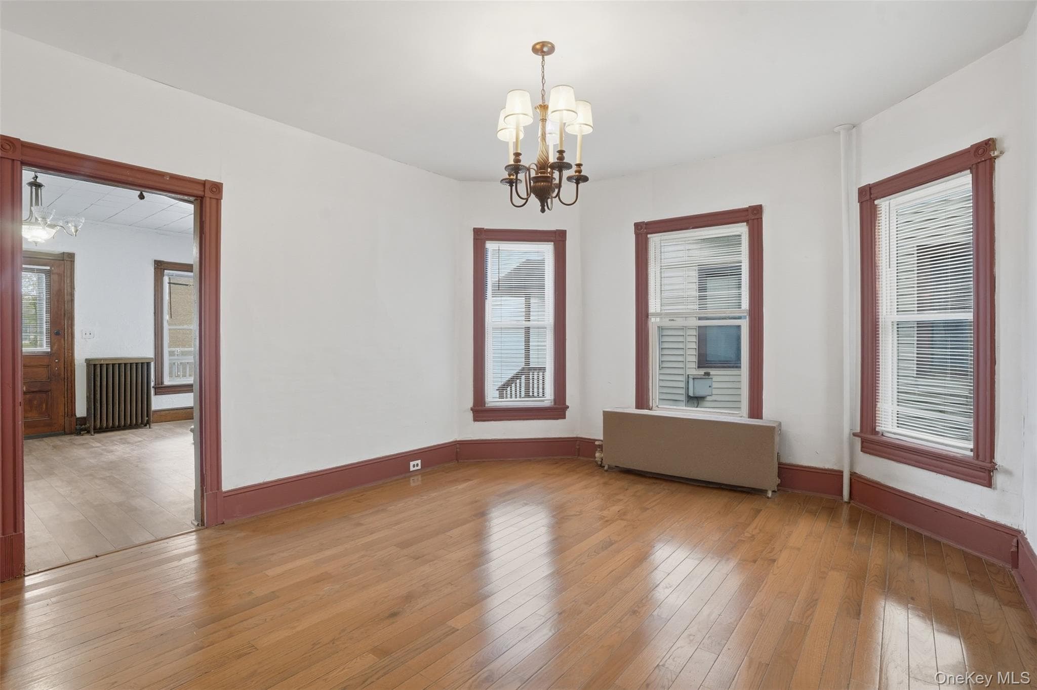 8 Sullivan Avenue thumbnail 16