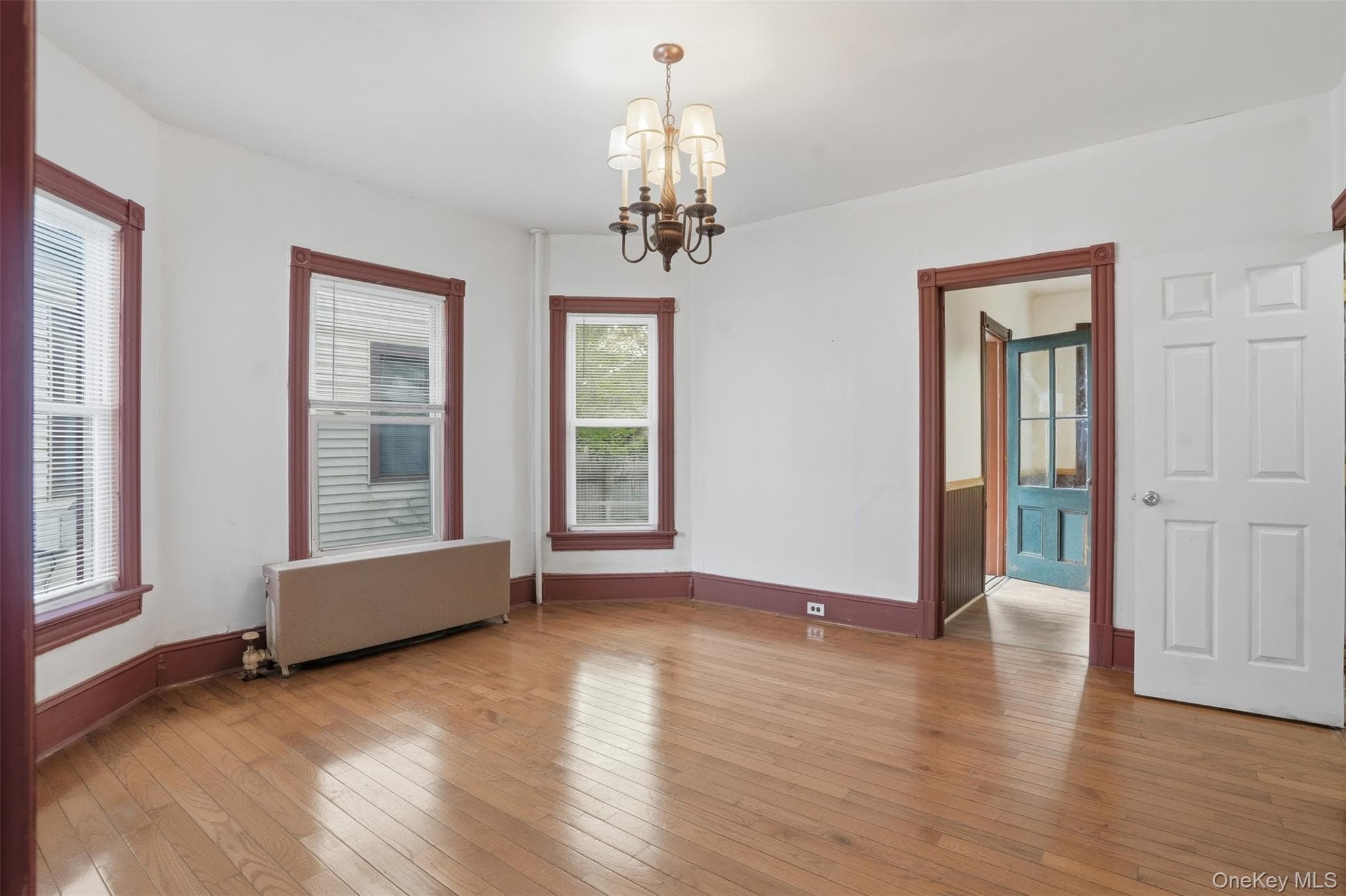 8 Sullivan Avenue thumbnail 17