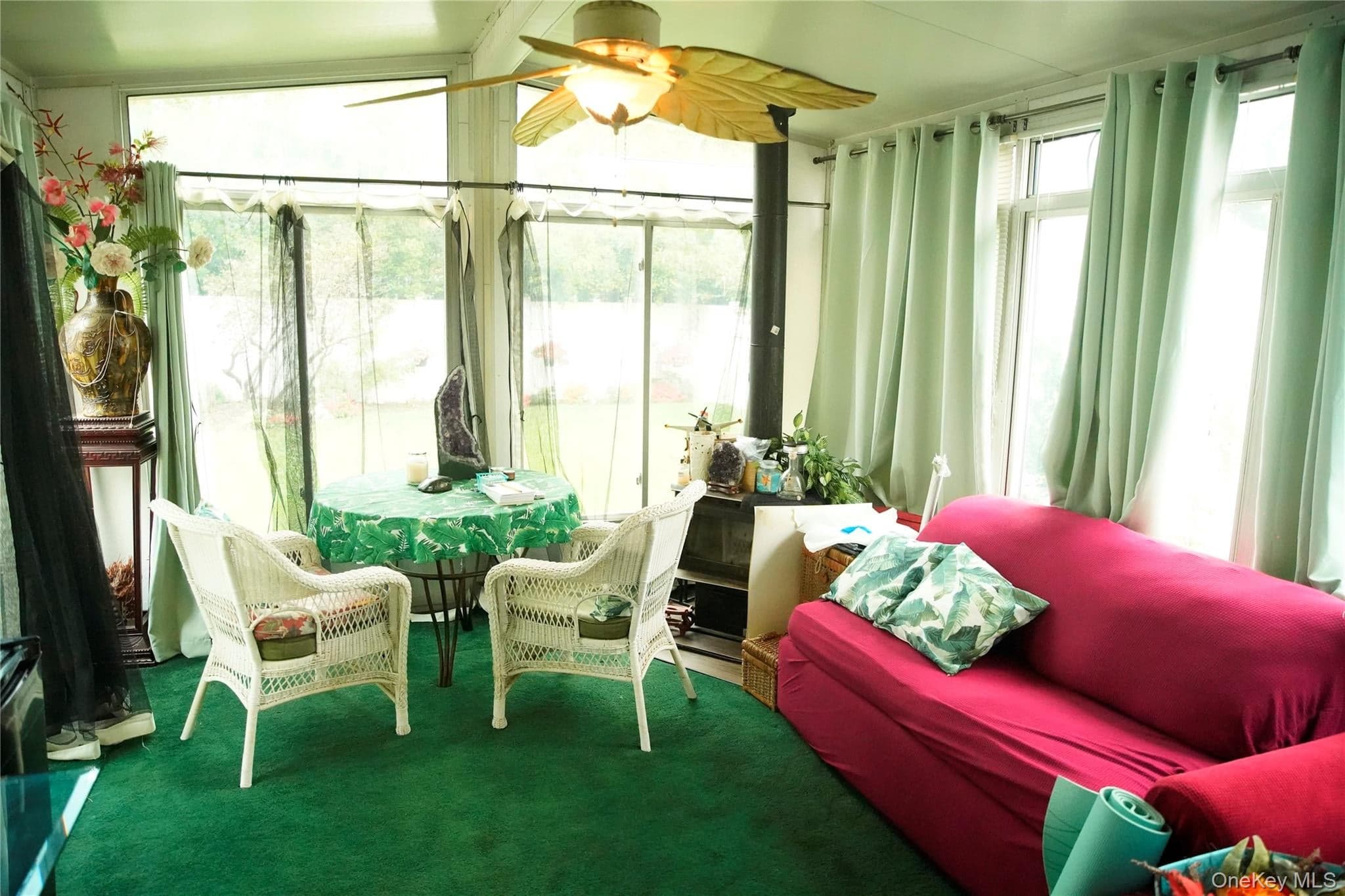 881 Lorenz Avenue thumbnail 15
