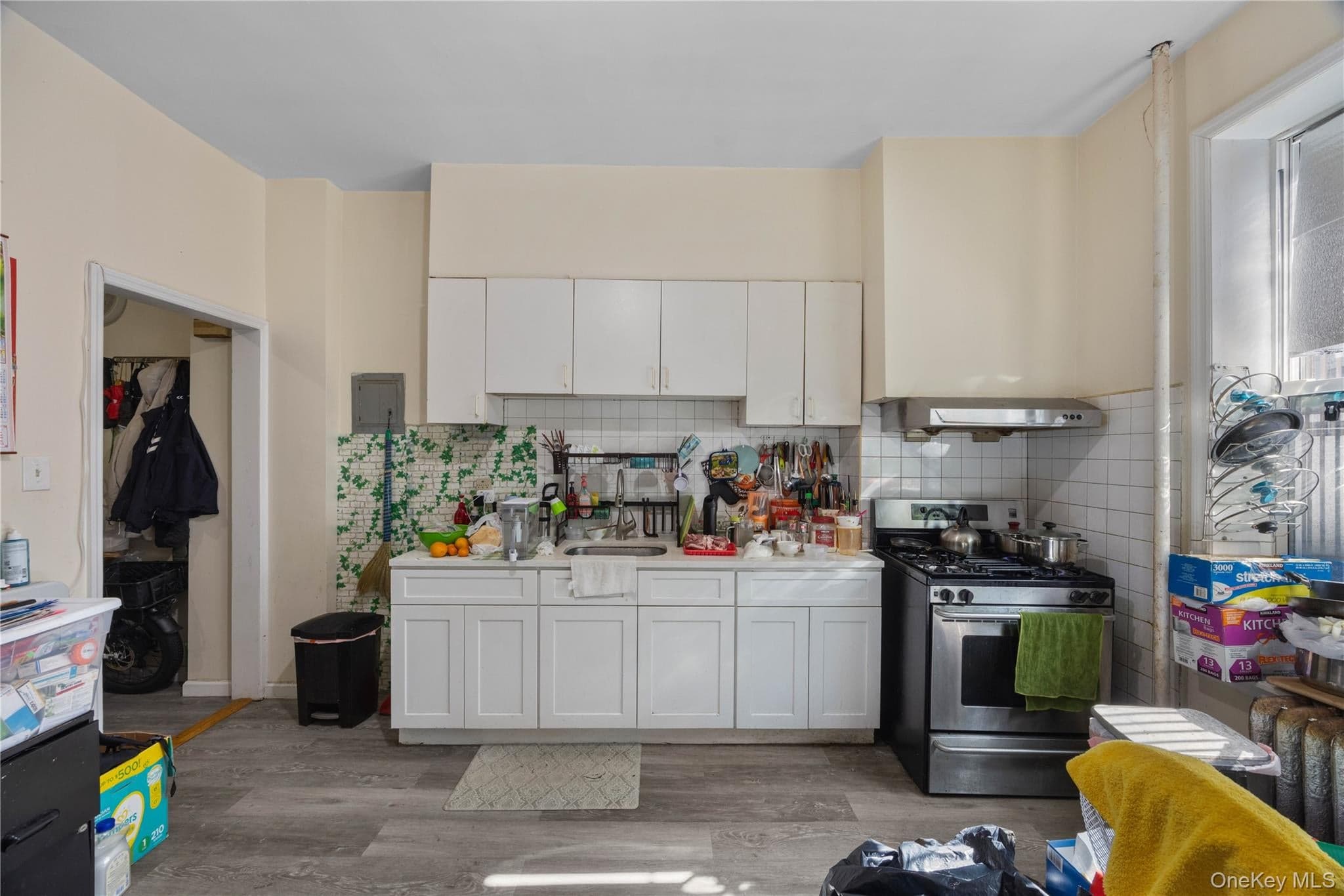 2412 Grand Avenue thumbnail 28