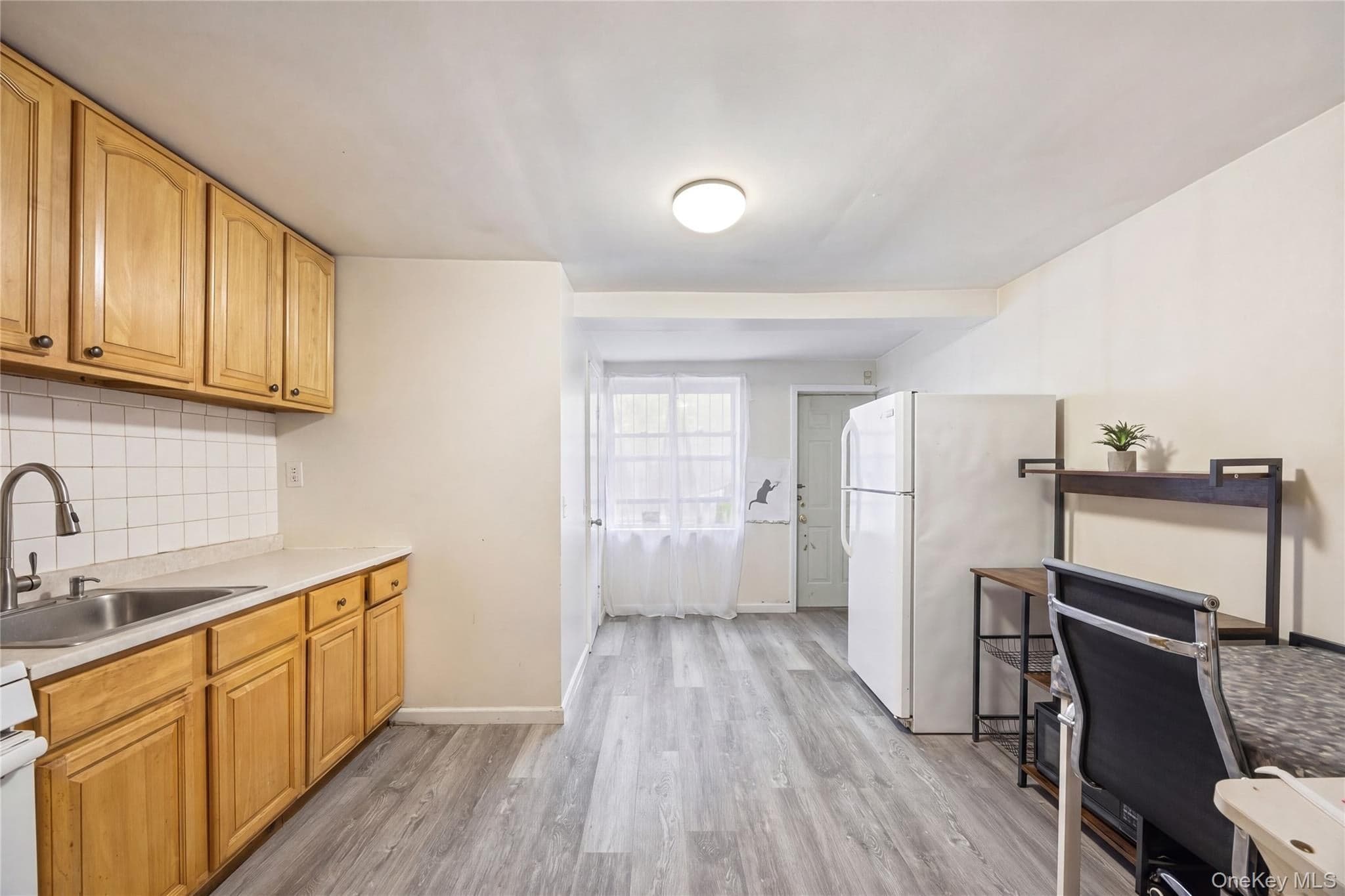 2412 Grand Avenue thumbnail 13