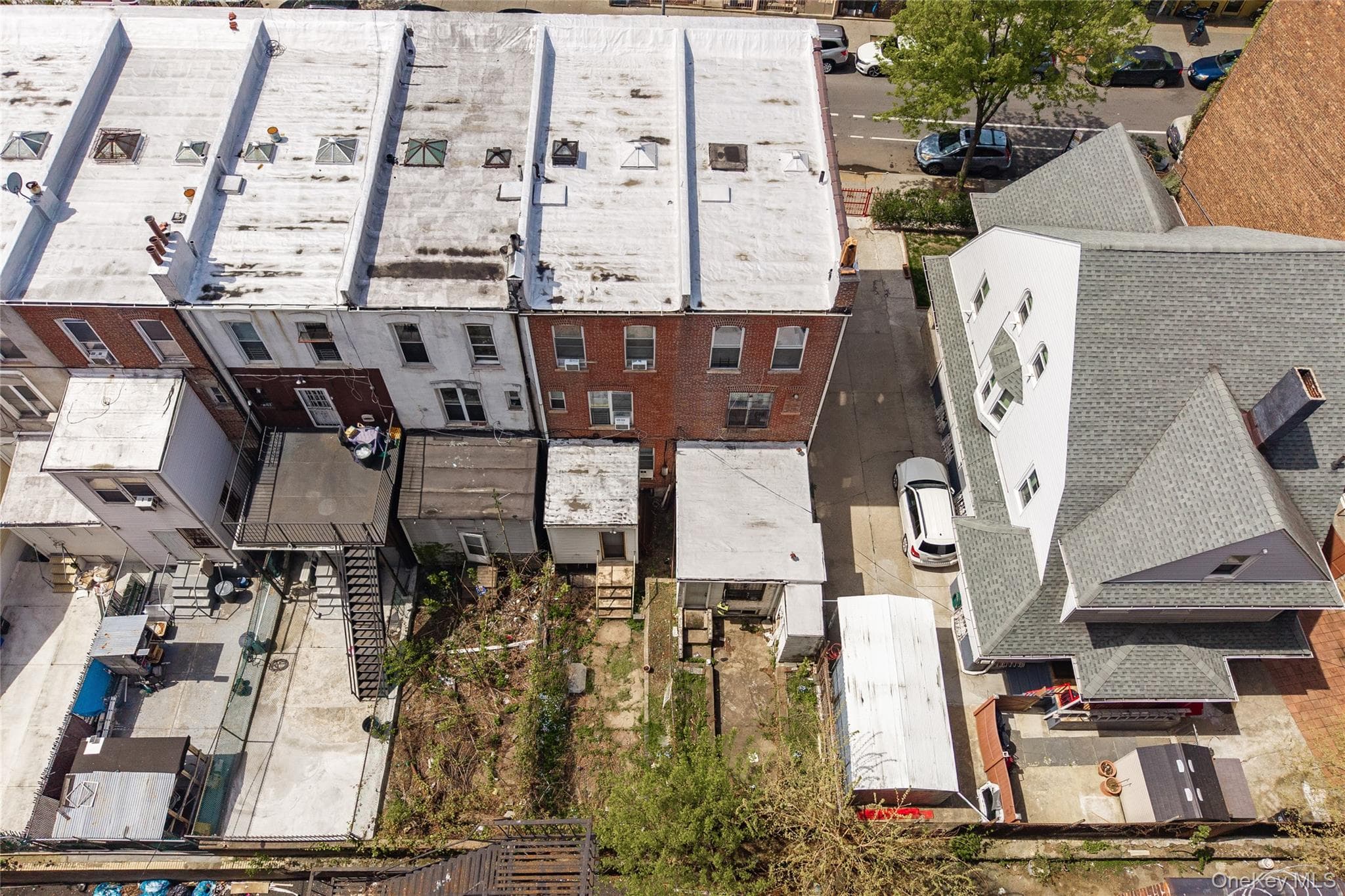 2412 Grand Avenue thumbnail 41