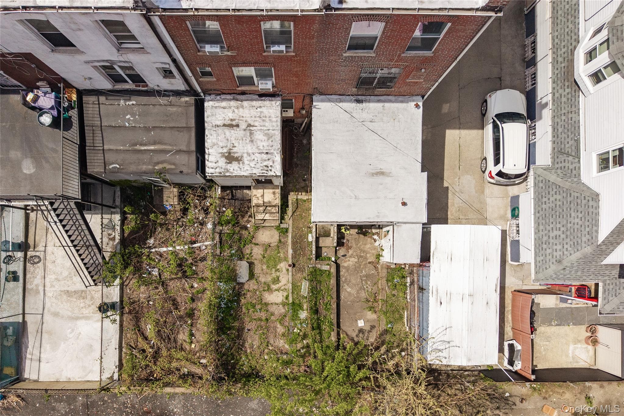 2412 Grand Avenue thumbnail 5