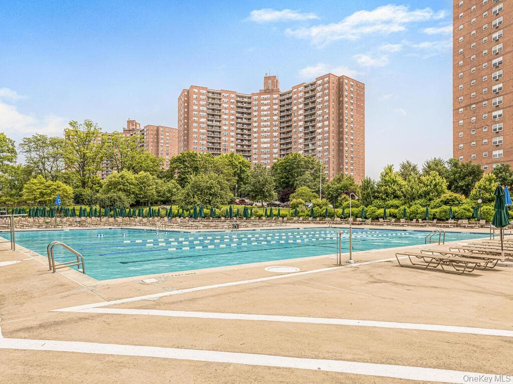 5800 Arlington Avenue Unit: 7L thumbnail 12