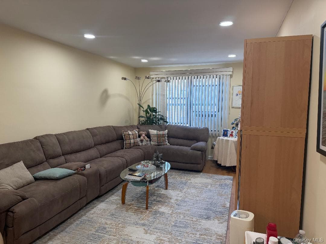 87-15 204th Street Unit: B51 thumbnail 10