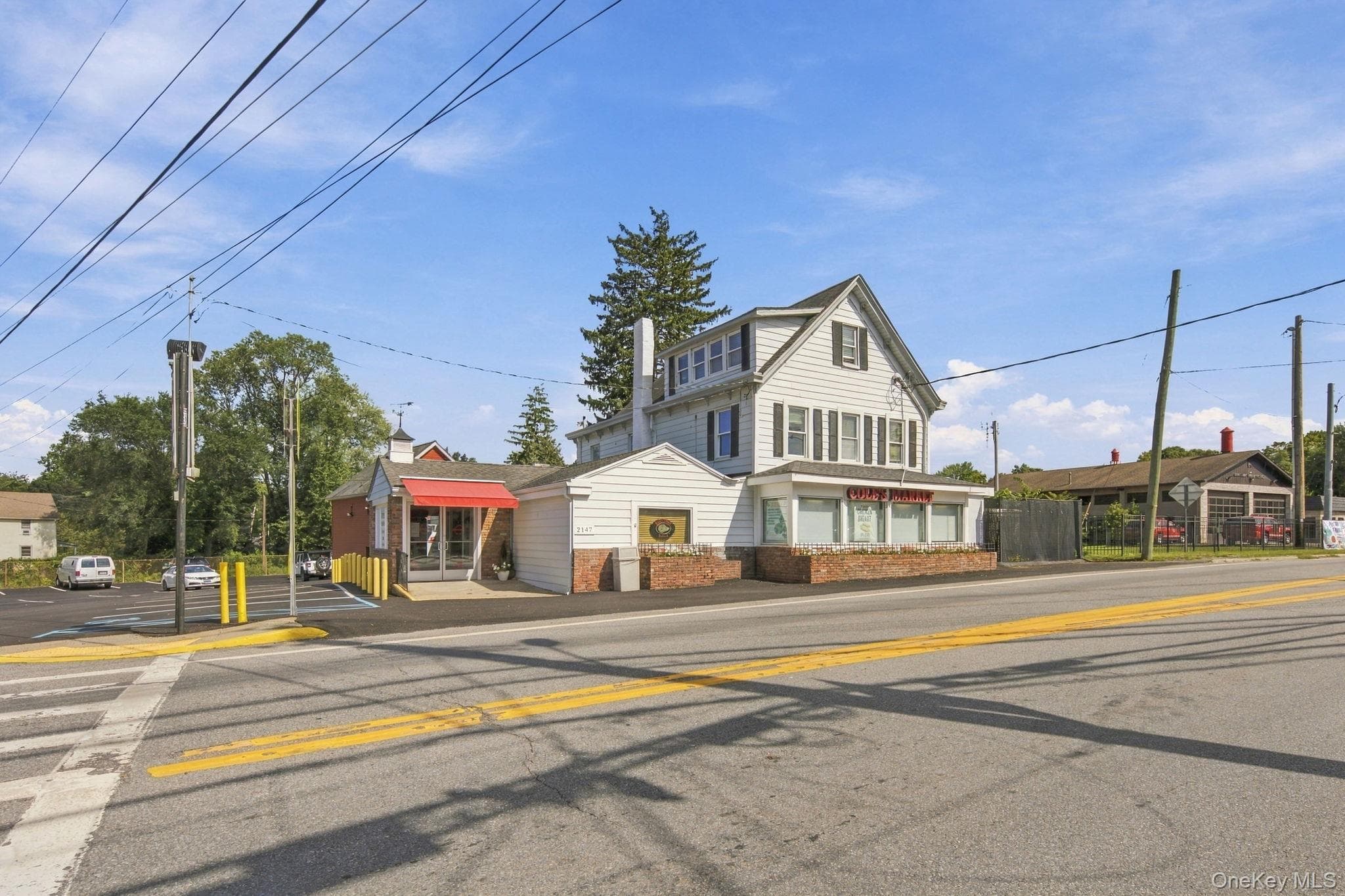 2147 Albany Post Road thumbnail 4