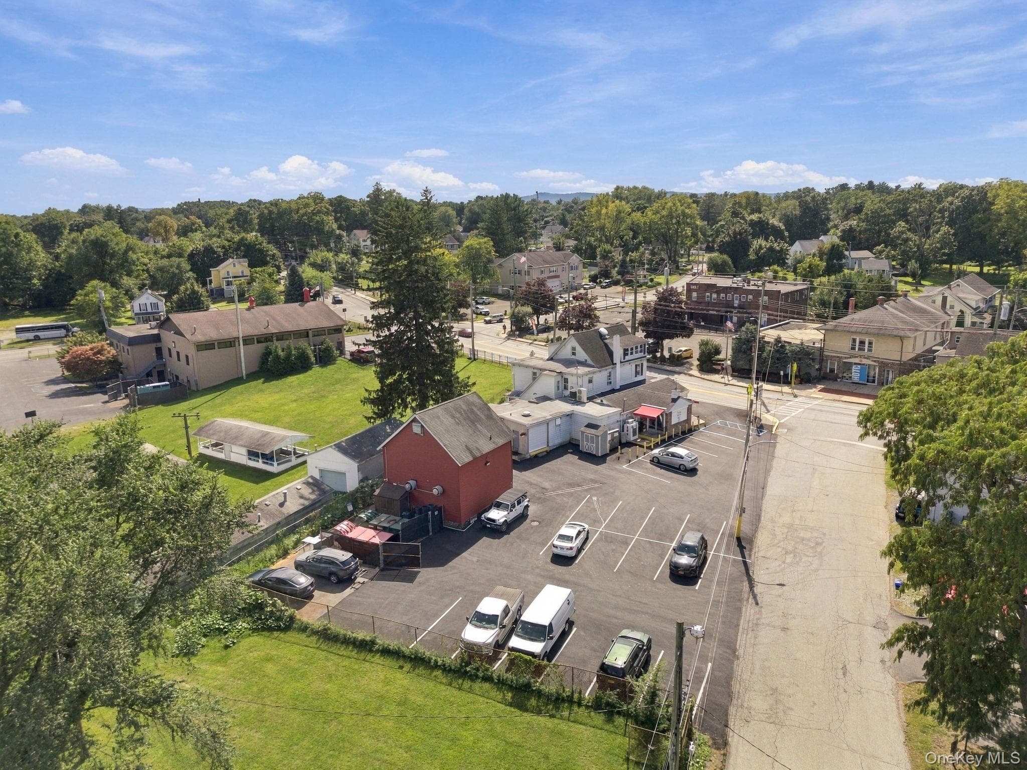 2147 Albany Post Road thumbnail 5