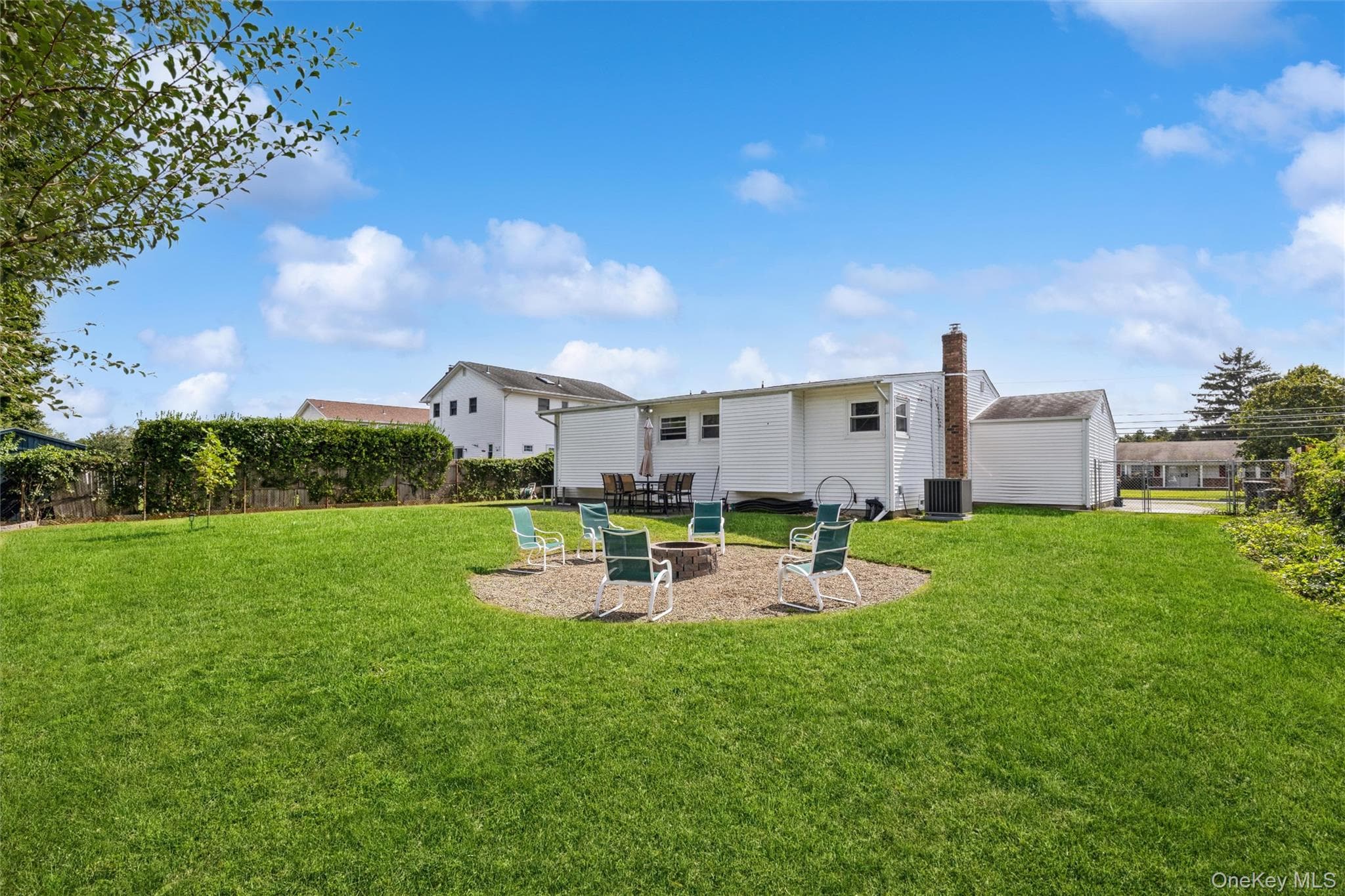 35 Norman Drive thumbnail 27