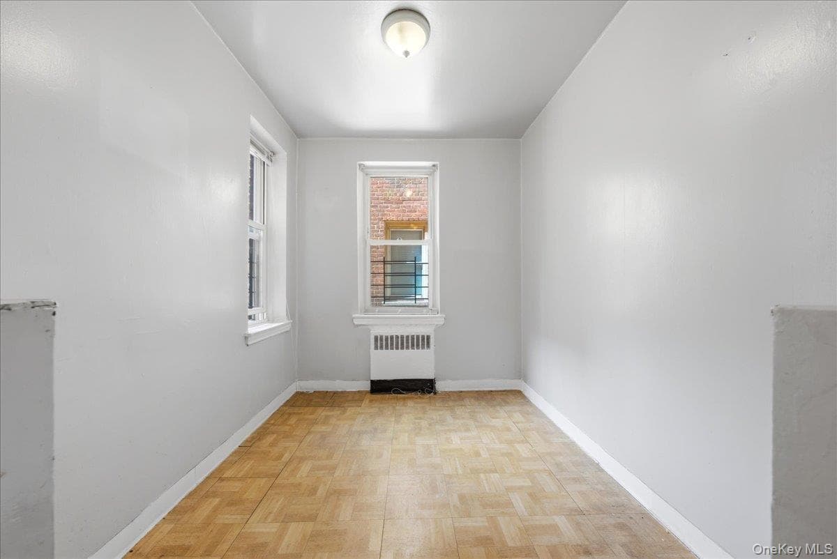 2080 Barnes Avenue Unit: 2D thumbnail 7