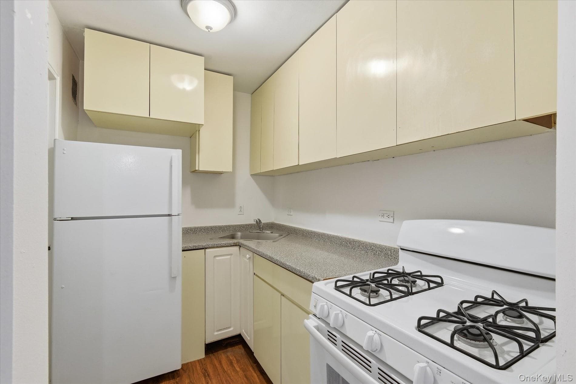 60-11 Broadway Unit: 4N thumbnail 7