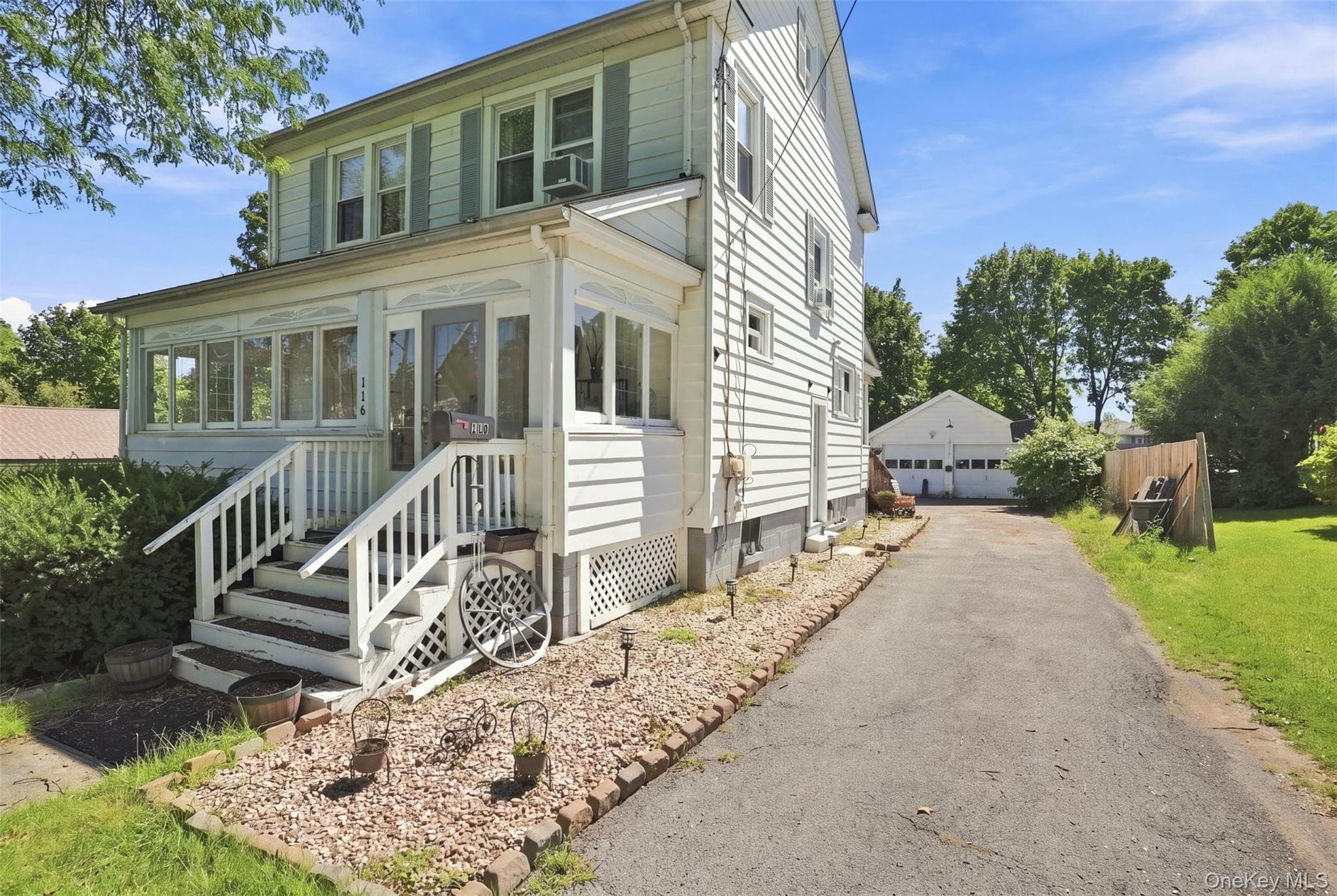 116 E Cedar Street thumbnail 20