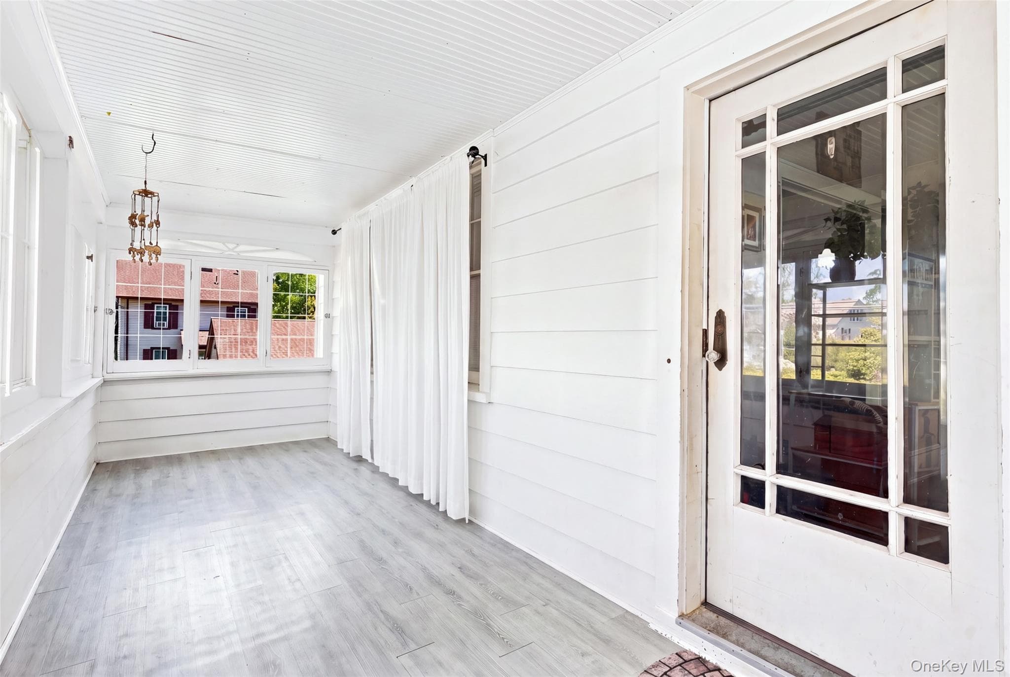 116 E Cedar Street thumbnail 4