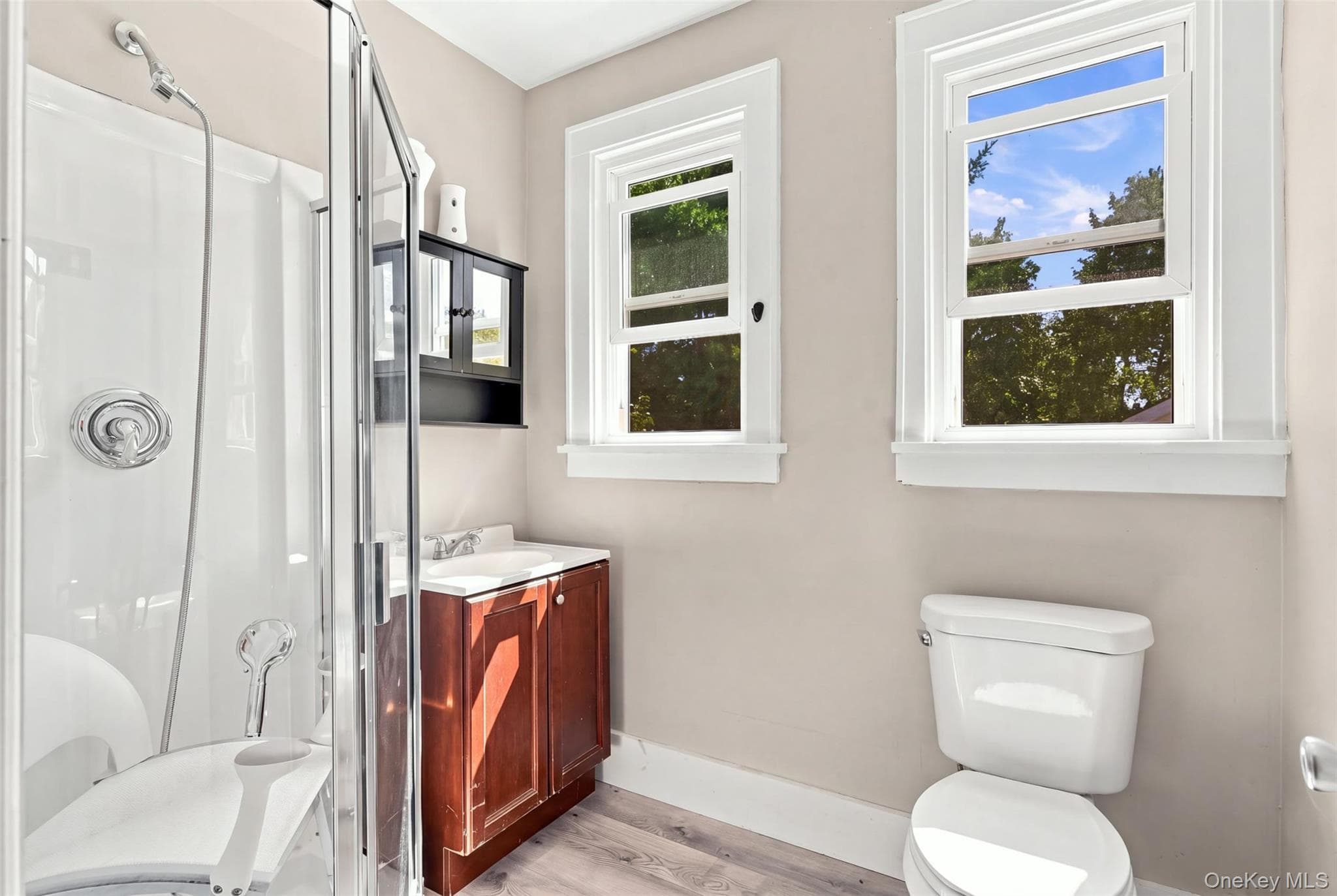 116 E Cedar Street thumbnail 24