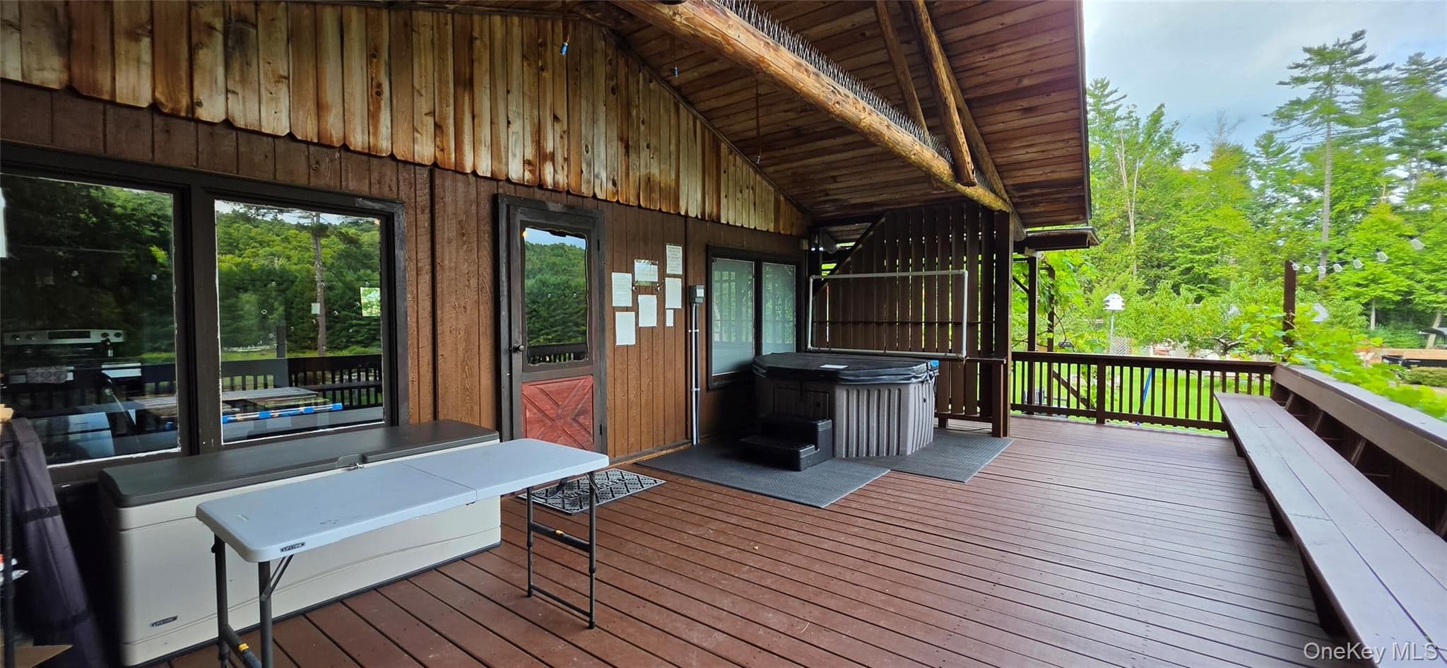 586 Lake Shore Lane thumbnail 23