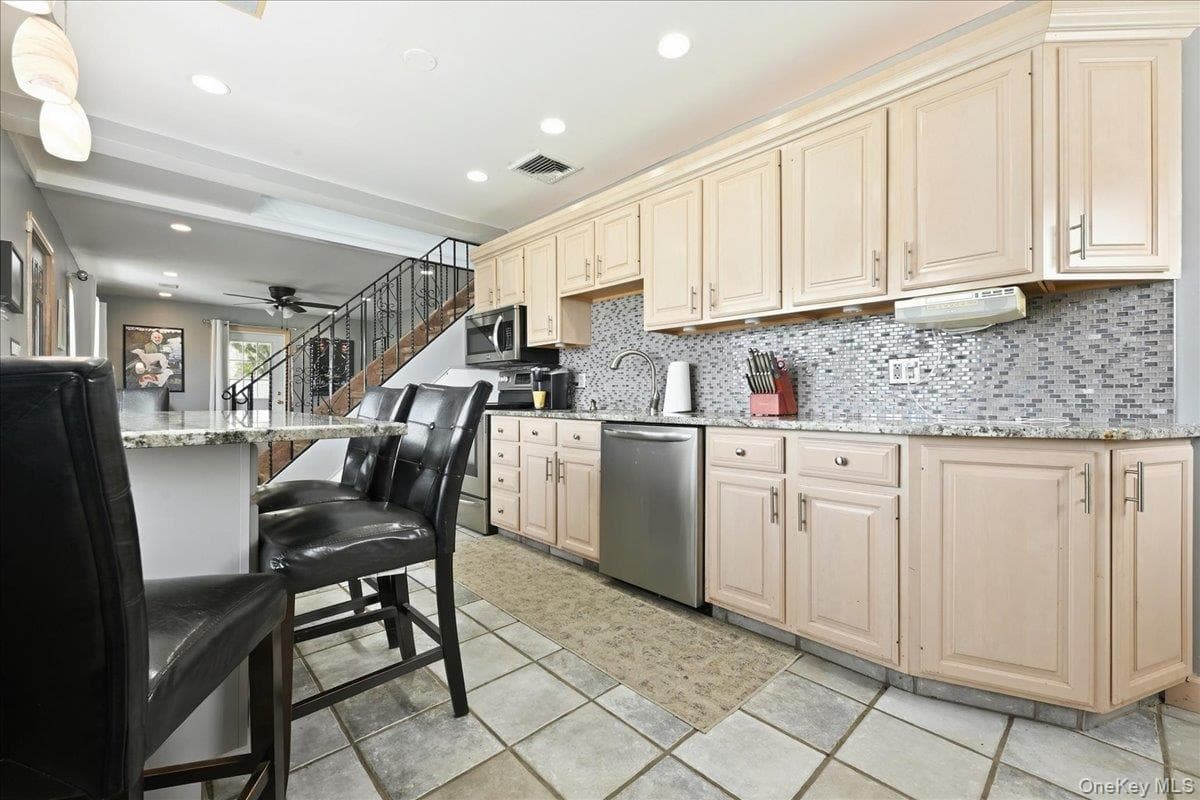 119 Periwinkle Road thumbnail 8