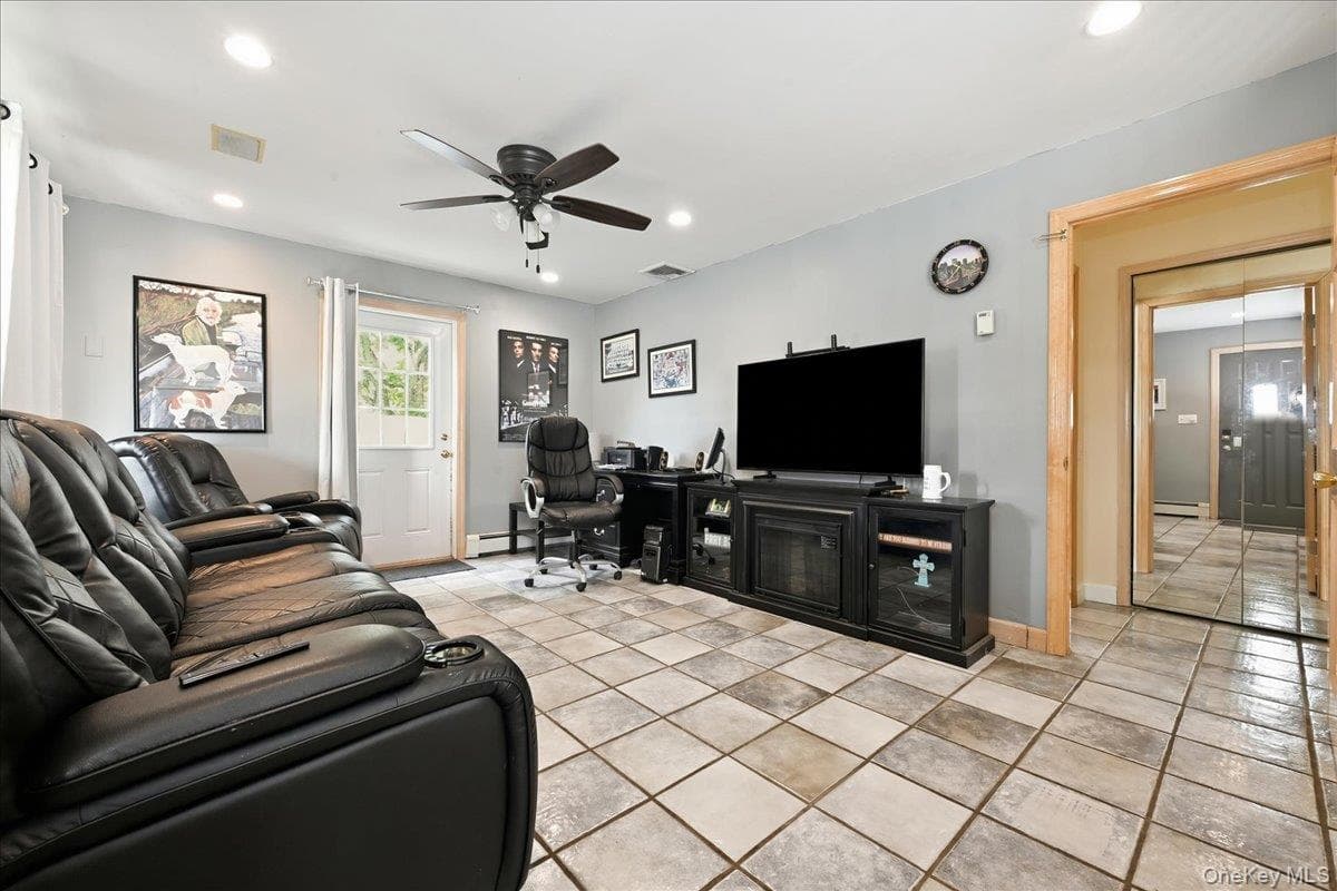 119 Periwinkle Road thumbnail 3