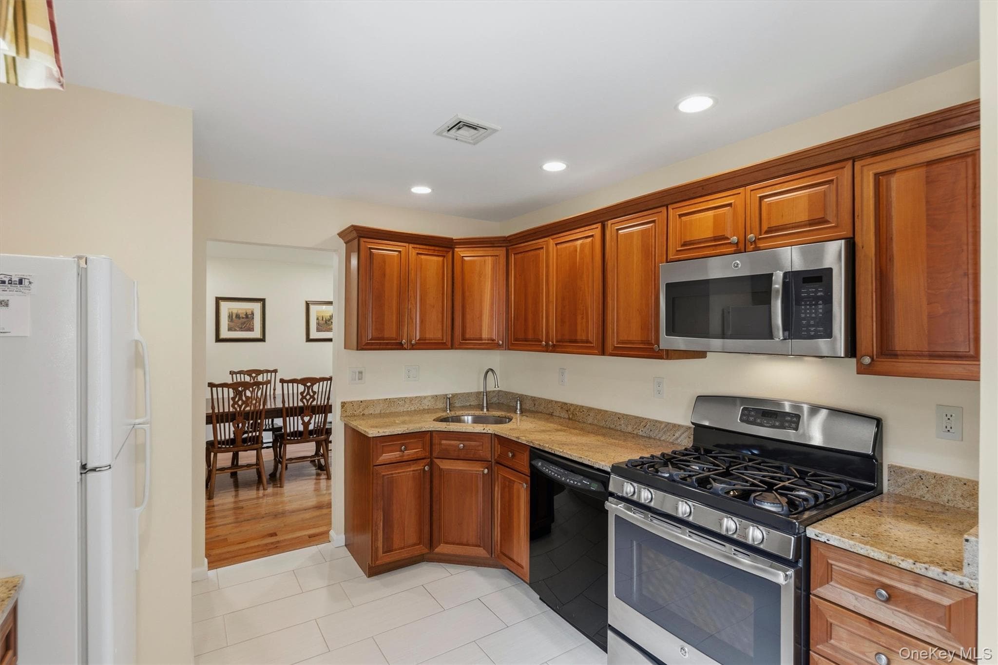 3302 Homestead Court thumbnail 11