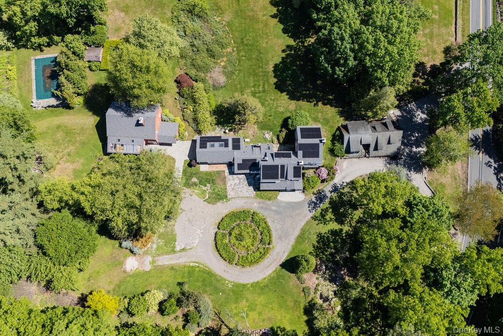 51 Pinesbridge Road thumbnail 43
