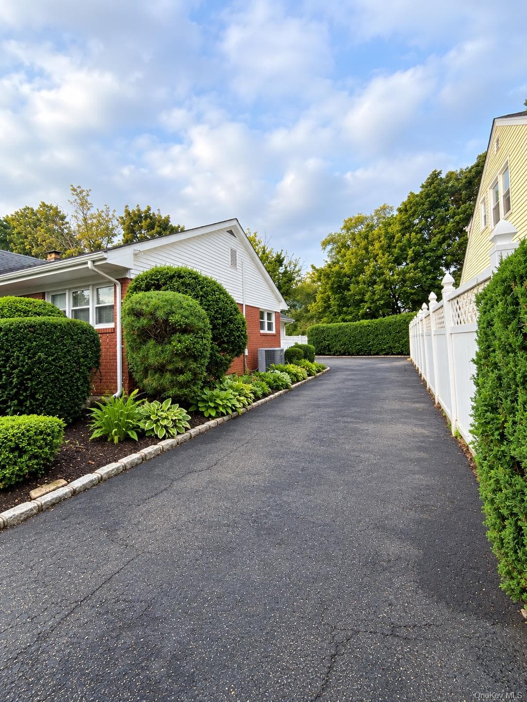 155 Fairview Boulevard thumbnail 5