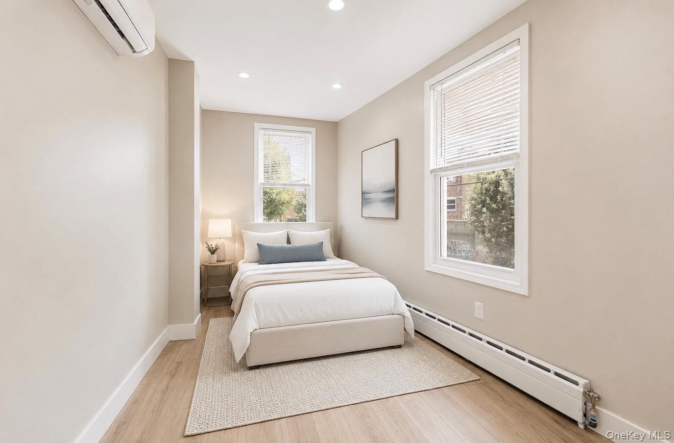 735 E 211th Street thumbnail 15