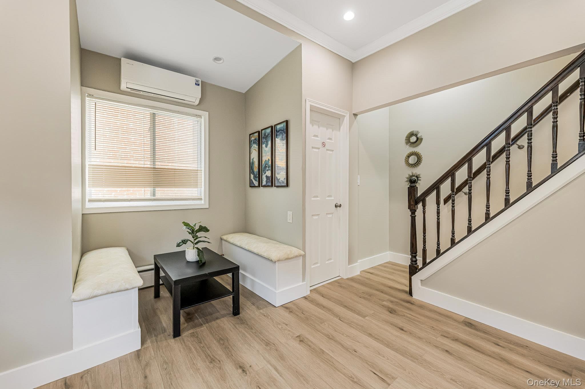 735 E 211th Street thumbnail 11