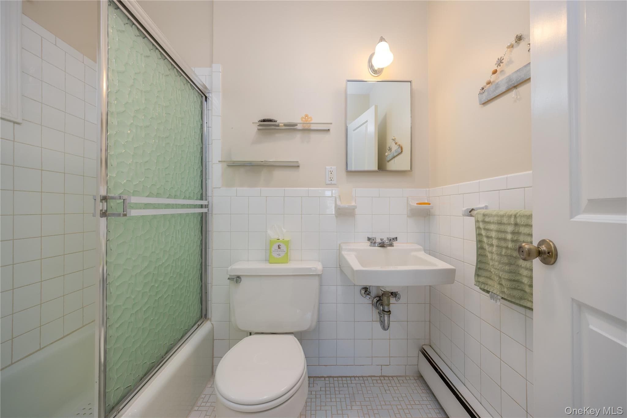 28 Hall Avenue thumbnail 14