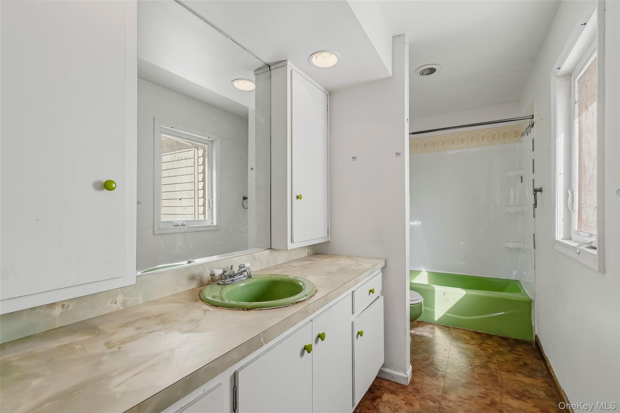 273 Windsor Highway thumbnail 35