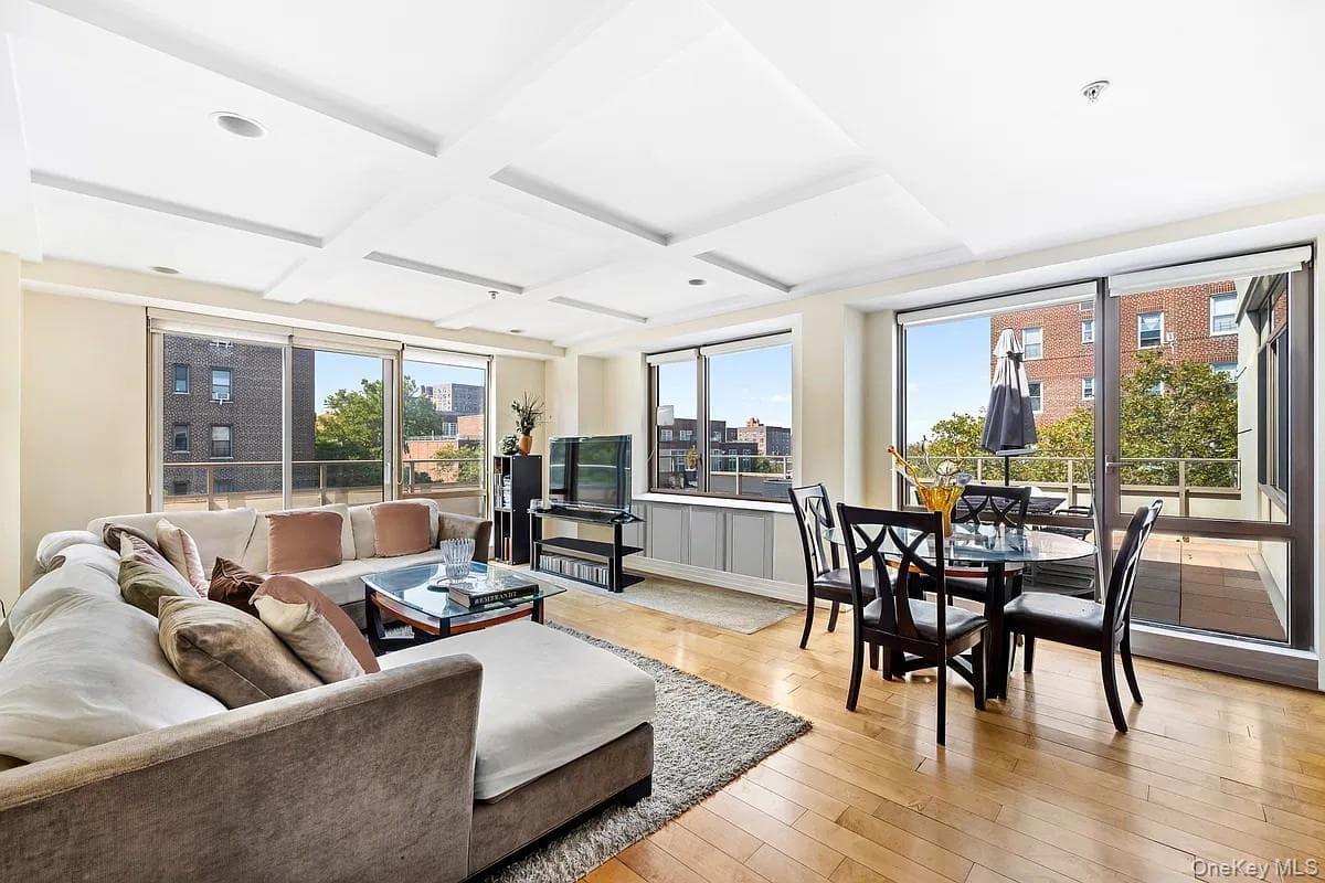 6405 Yellowstone Boulevard Unit: 509P, Forest Hills