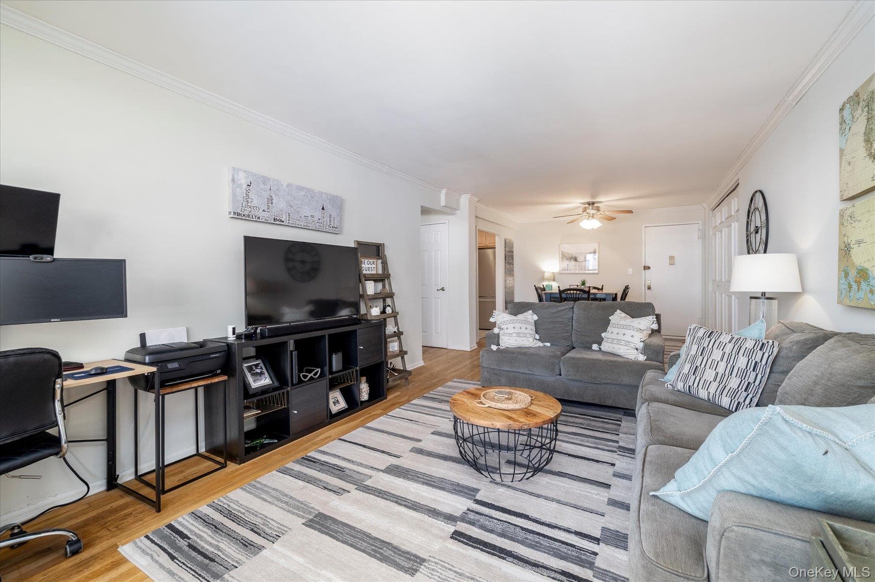 410 E Broadway Unit: 4C thumbnail 5