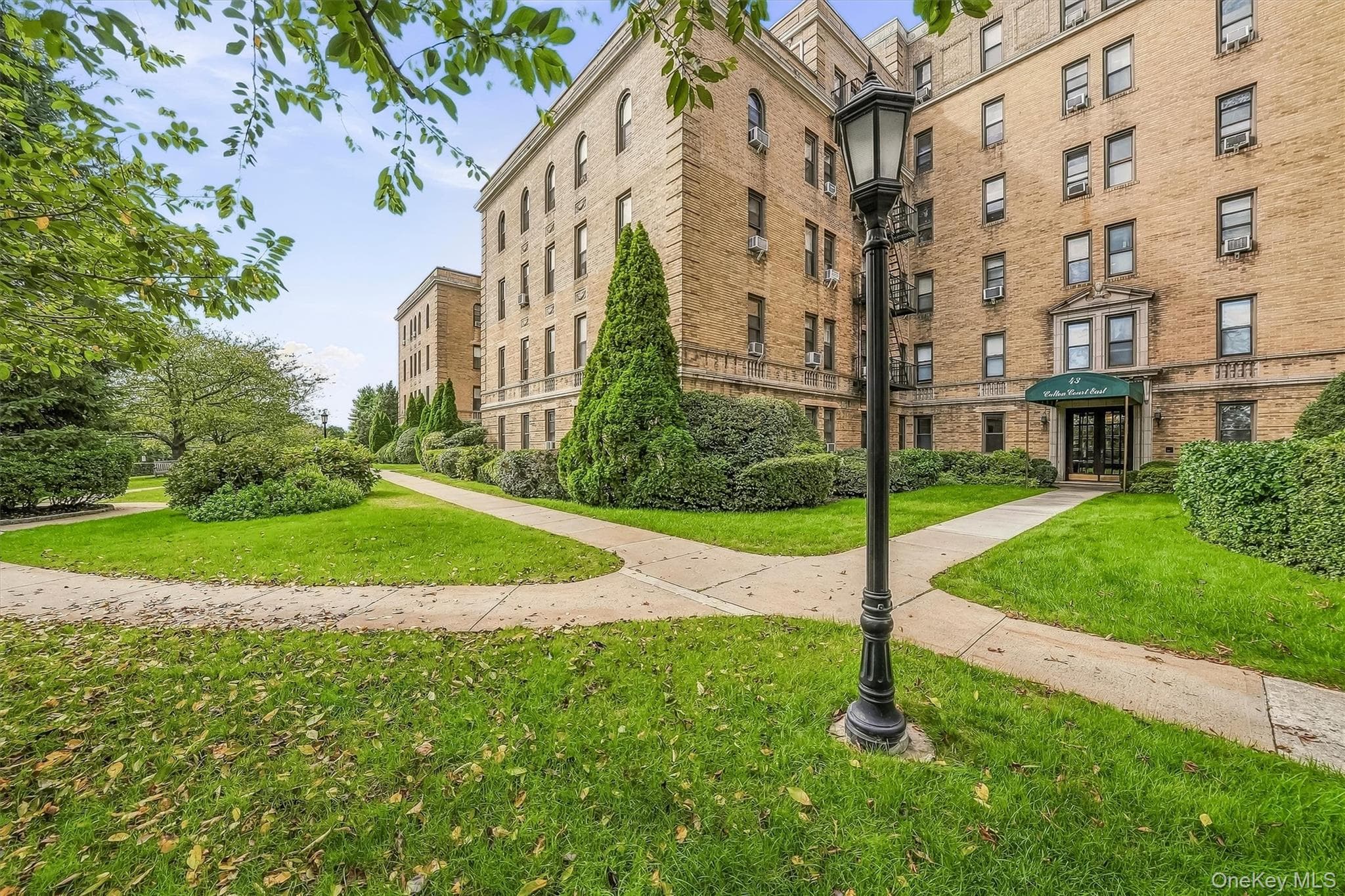 43 Calton Road Unit: 3D thumbnail 4