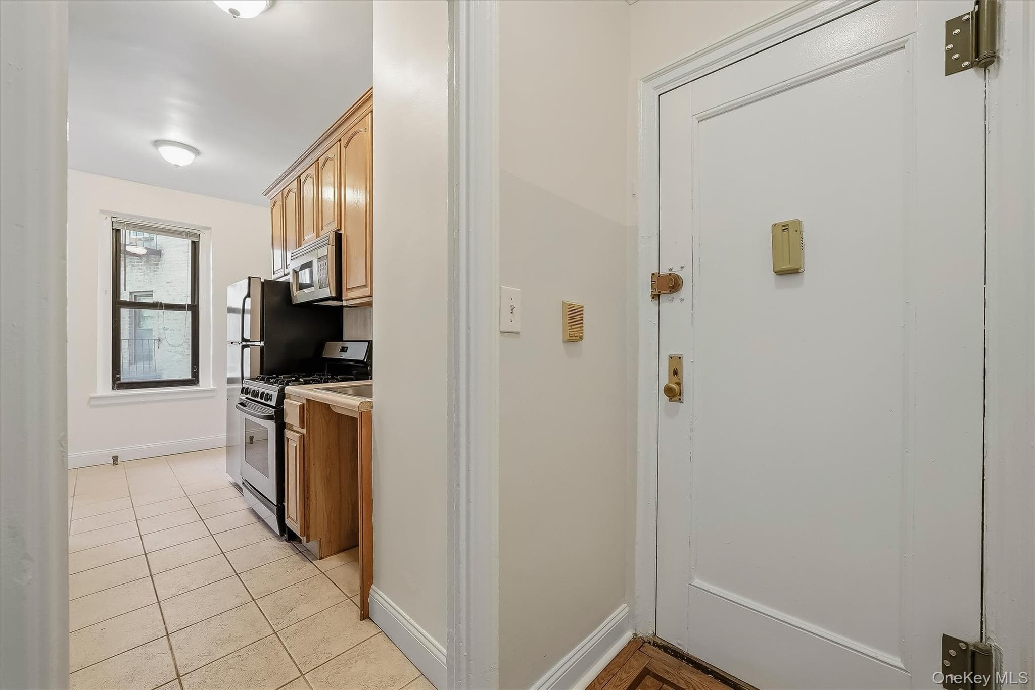 43 Calton Road Unit: 3D thumbnail 8