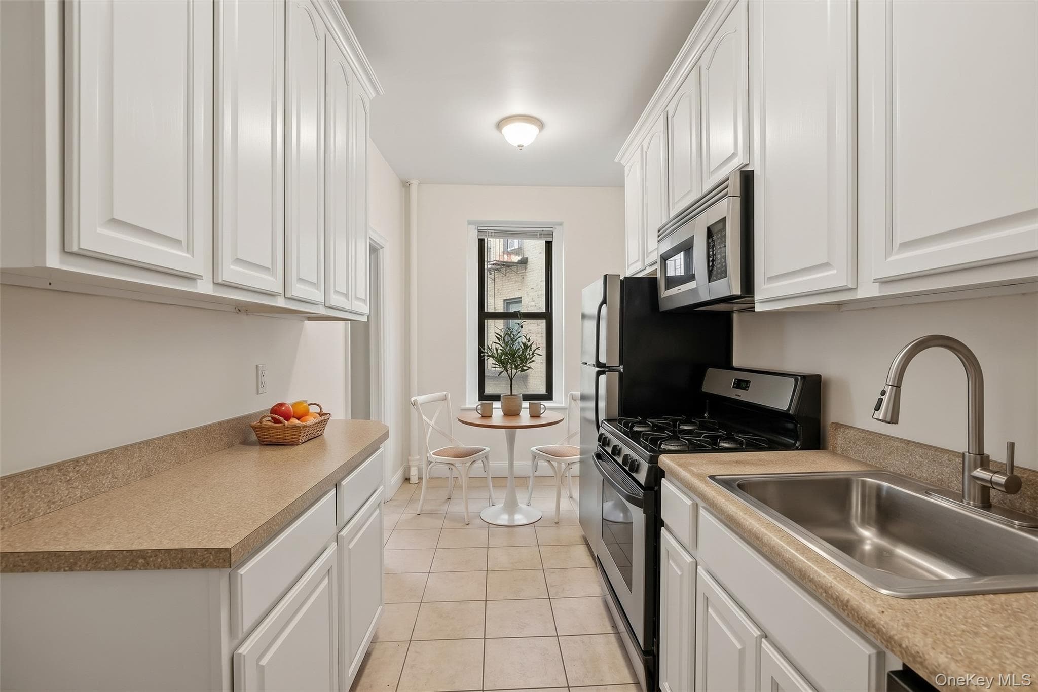 43 Calton Road Unit: 3D thumbnail 12