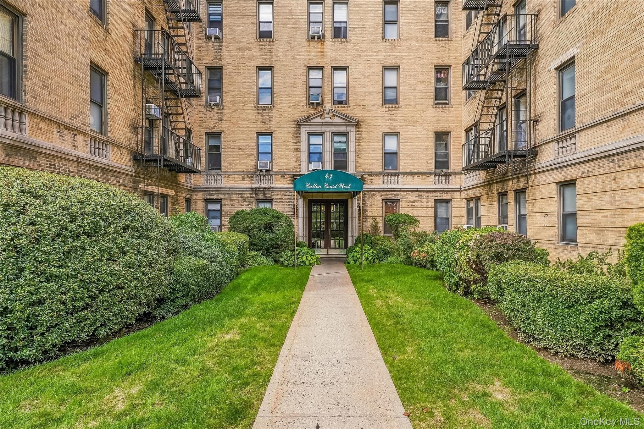 43 Calton Road Unit: 3D thumbnail 2