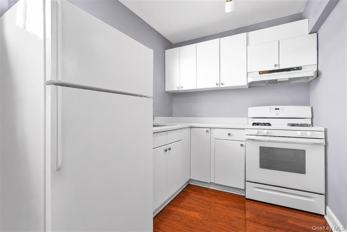 107-17 Metropolitan Avenue thumbnail 15