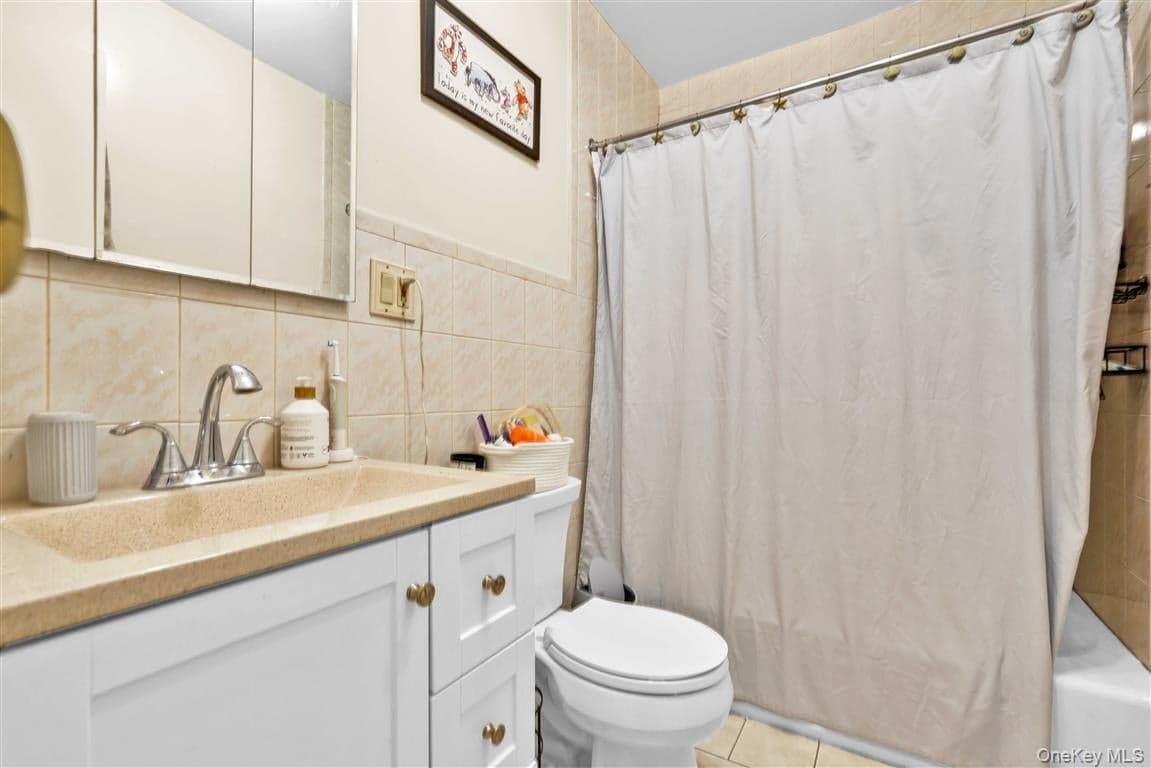 107-17 Metropolitan Avenue thumbnail 16