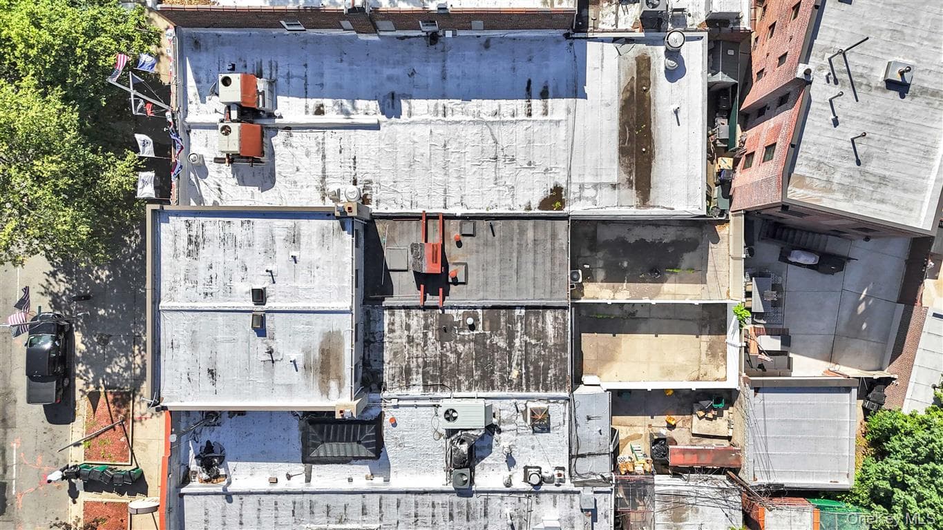 107-17 Metropolitan Avenue thumbnail 28